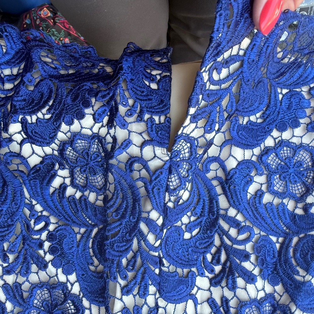 Eliza J Royal Blue Floral Guipure Lace V-Neck Sheath Cocktail Dress Size 10 - Picture 4 of 15
